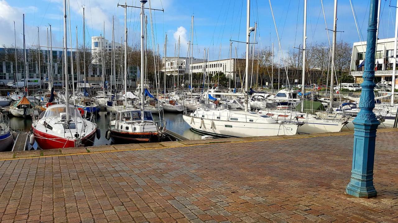 Le P'Tit Atelier, Terrasse Privative Apartment Lorient Bagian luar foto